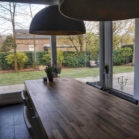 Bed & Wellness Boxtel, Luxe Kamer Met Airco En Eigen Badkamer, Ligbad Экстерьер фото